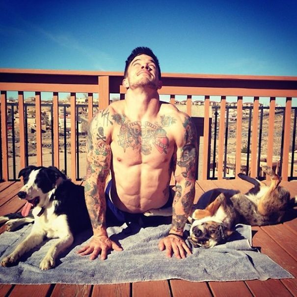 Hot Dudes with Dogs - Szexi pasik és kutyák az Instagramon!